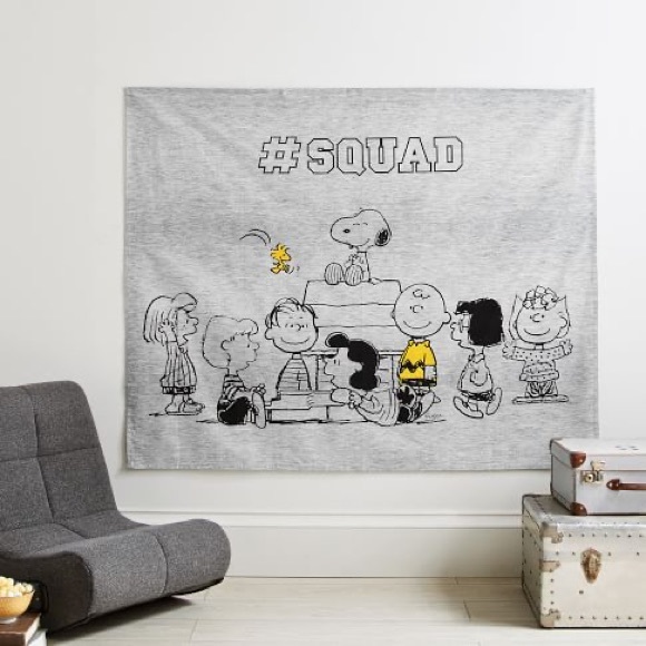 Pottery Barn Teen Peanuts Charlie Brown and Gang “Squad” Cotton Wall Tapestry - Picture 2 of 13